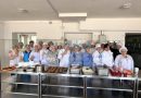 Навчаються шкільні кухарі