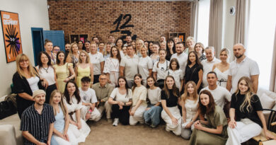 В Одесі відкрили молодіжний простір «12–21», створений Фундацією Олени Зеленської В Одесі відкрили молодіжний простір «12–21», створений Фундацією Олени Зеленської